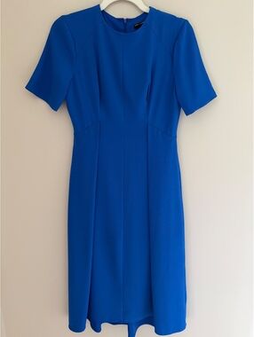 Maggy London Sz 2, Royal blue, back zipper